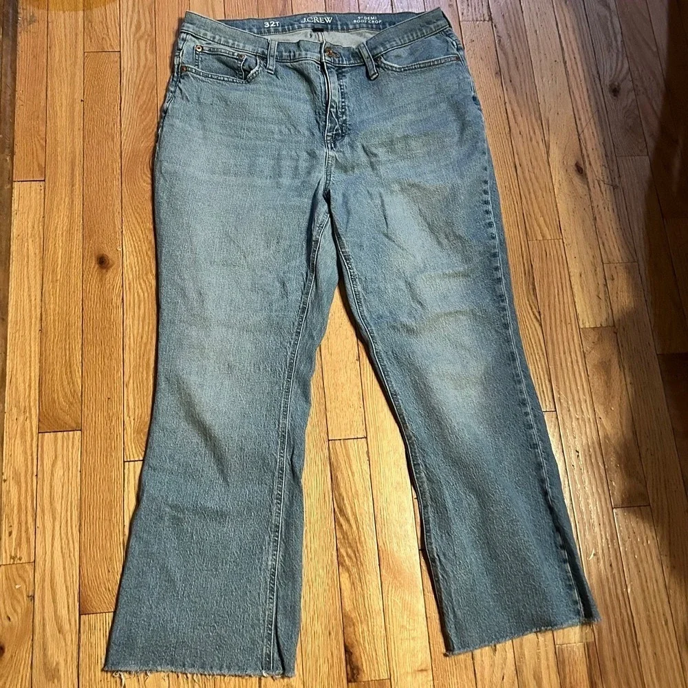 J‎ Crew Demi Boot Crop High Rise Raw Hem Medium Wash Denim Jean Siz 32 Tal T42-3